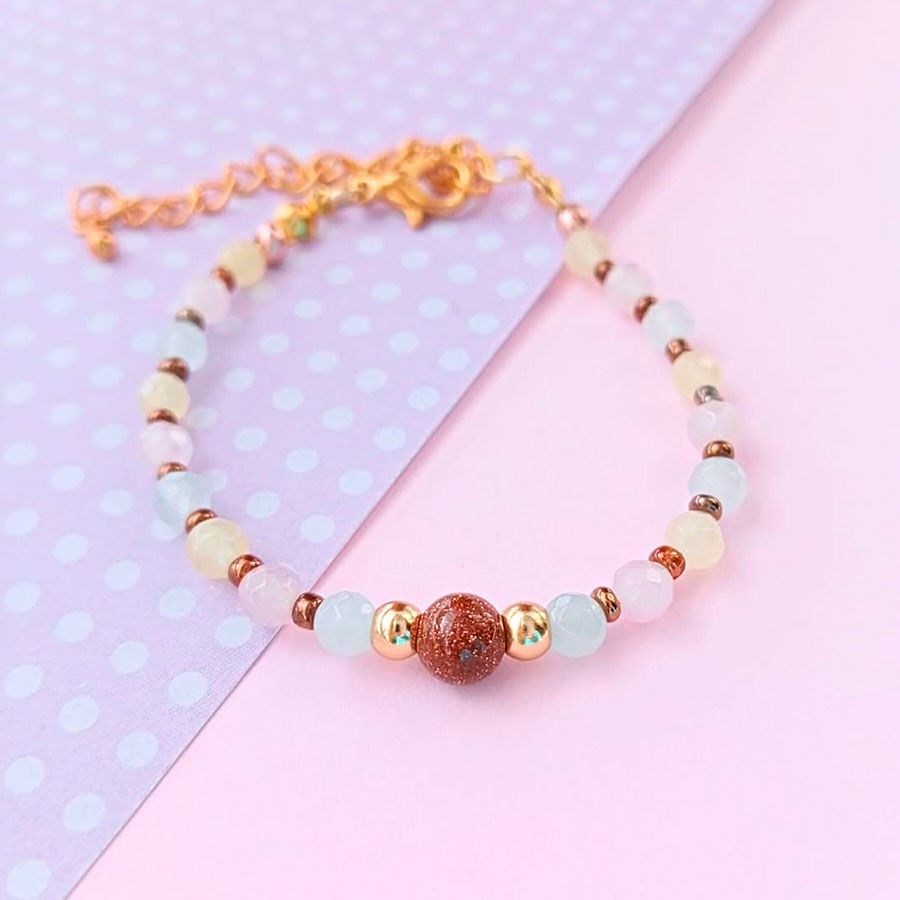 Pulsera protectora mujer con Piedra del Sol hecho en España por Joyas Coquetas