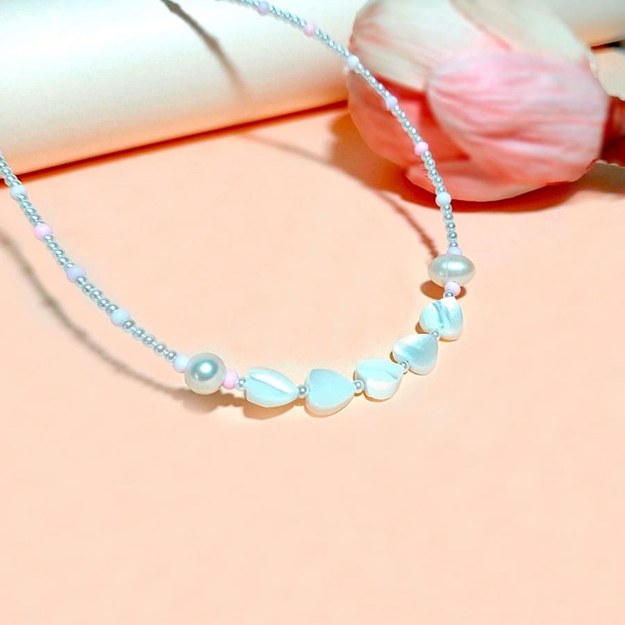 Collar Corazón Nácar hecho a mano en Málaga