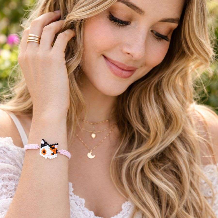 Pulsera Gatita Rosa • Joyas Coquetas Pulsera Gatita Rosa - Imagen 2